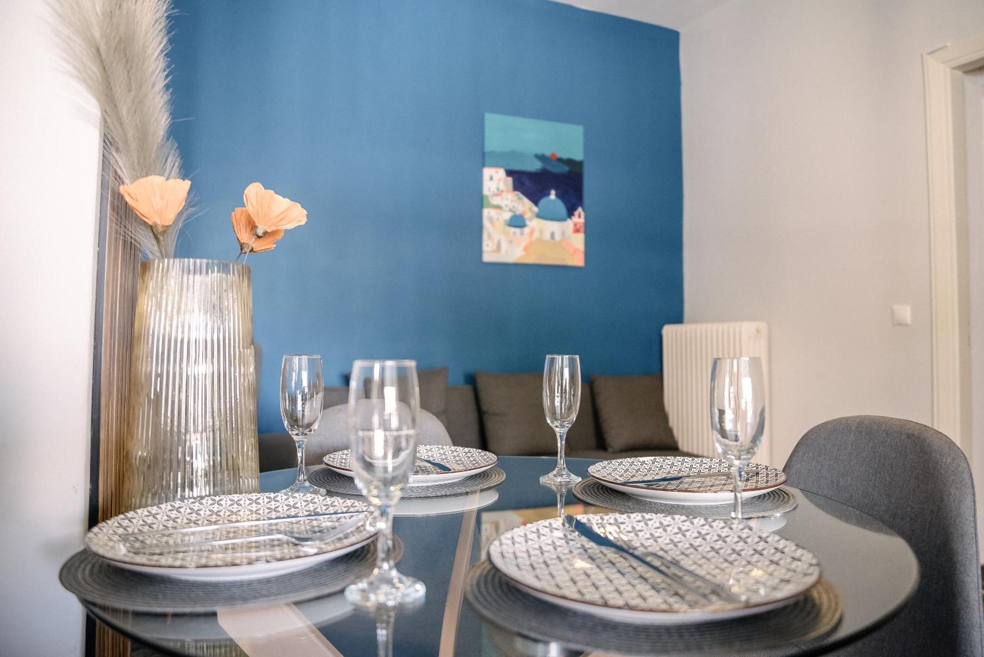 Ferienwohnung 3Cs Athens Ampelokipoi Comfy Flat Ft Patio Airport Direct Day N Night Exterior foto